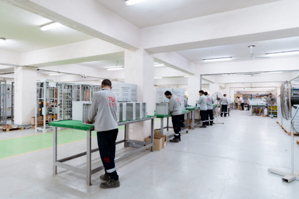 عمال طيبة و تجميع لوحات - الجهد المنخفض TEBA UNITED - Schneider Electric Egypt Panels